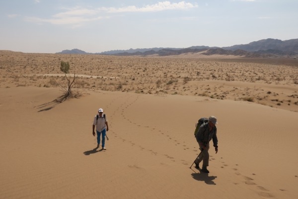 ADV60- Long trekking in Dasht-e Kavir of Iran